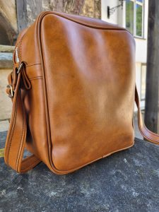 Vintage Square Flight Bag