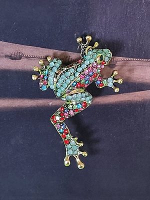 Multi coloured crystal frog brooch.