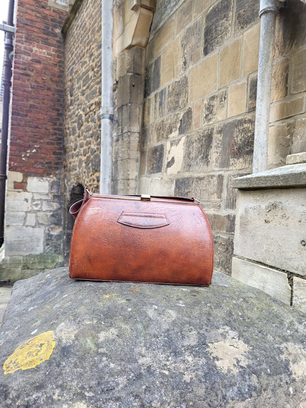 Vintage Textured Leather Bag.