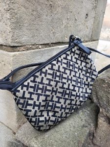 Tommy Hilfiger Crossbody Bag